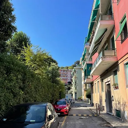 Town Flat - Free Parking *