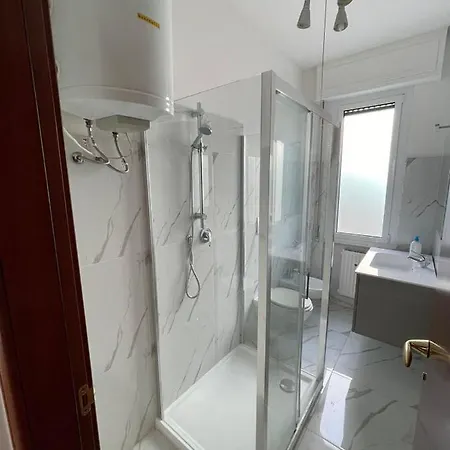 Town Flat - Free Parking Apartment