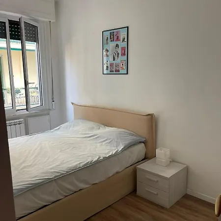 Town Flat - Free Parking Apartment Rapallo